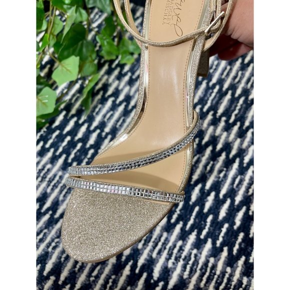 Jewel Badgley Mischka Embellished Block Heel Strappy Sandals in Gold, 11 - Picture 4 of 8